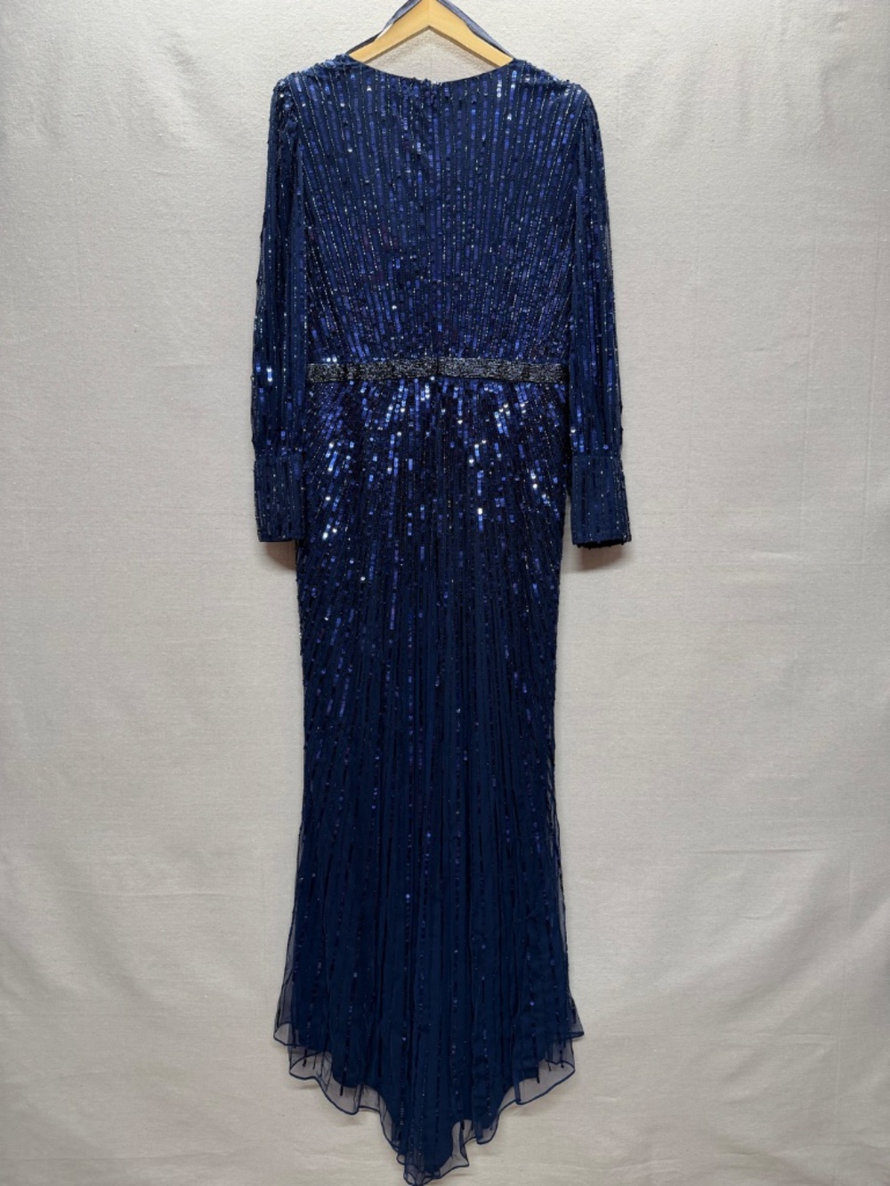 NWT Mac Duggal Sequined Wrap Over Bishop Sleeve Gown - size 16 - Picture 5 of 9